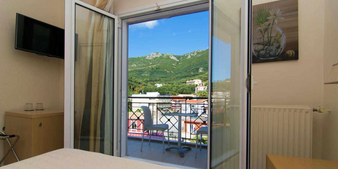 San Nectarios Hotel Parga Exterior foto
